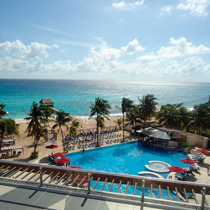 Breeze Swim up Bar - The Fives Playa del Carmen